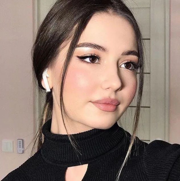 Ceren - Küçükçekmece Escort