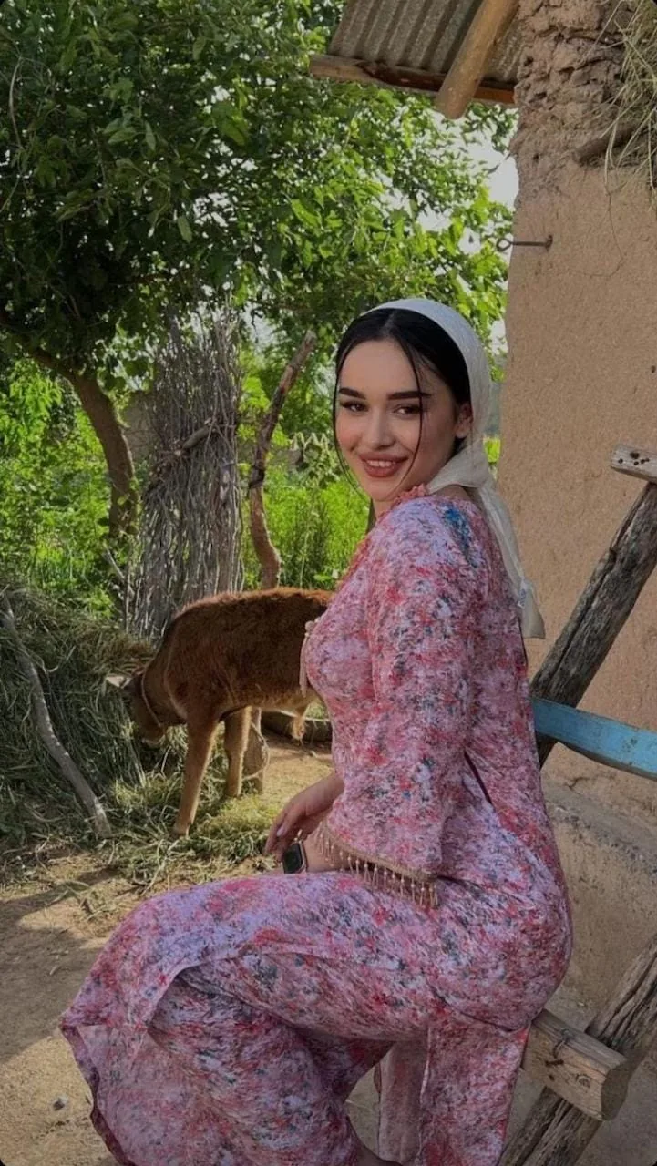 Elif - Küçükçekmece Escort