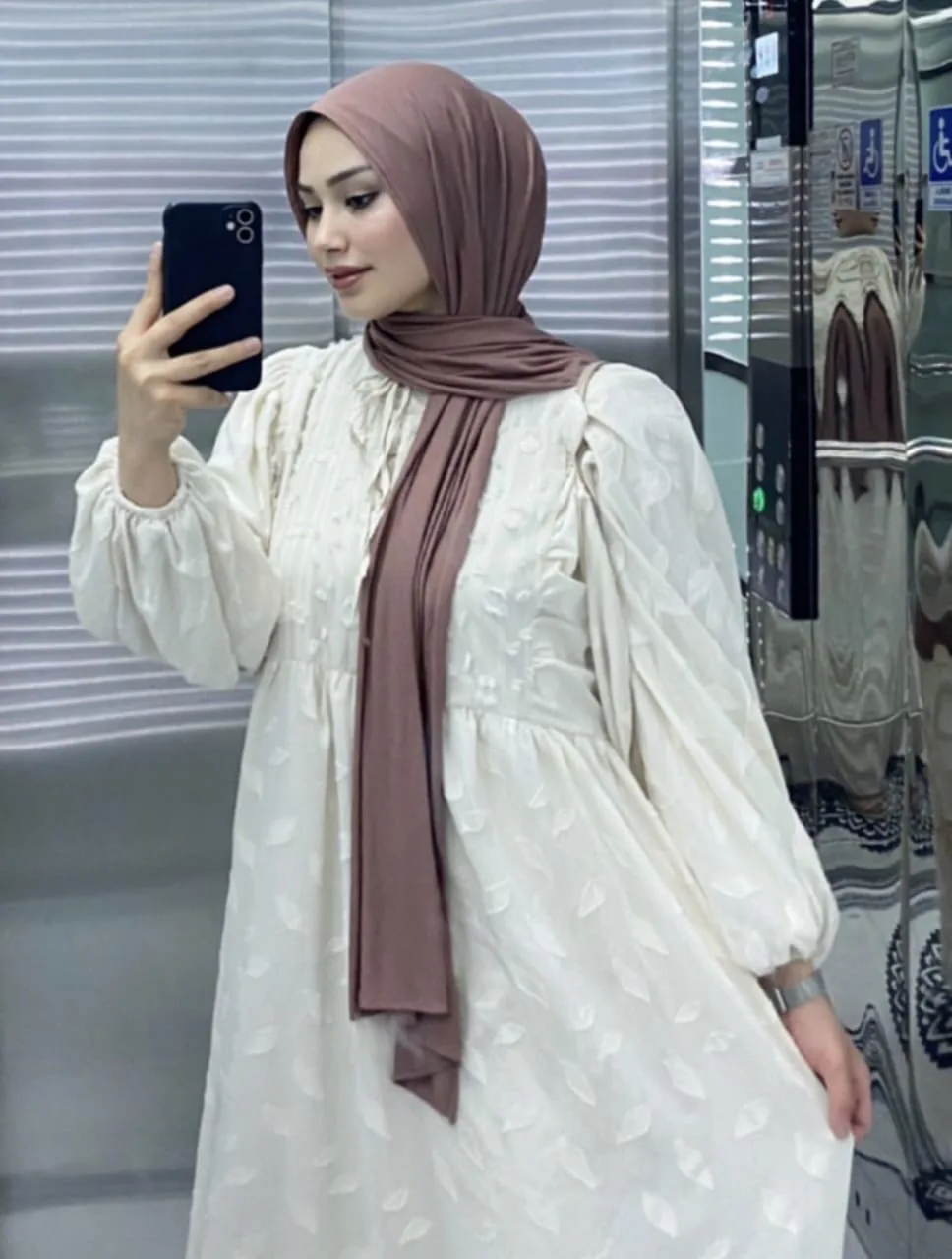 Gamze - Küçükçekmece Escort