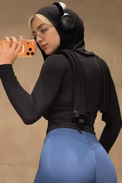 Hande - Küçükçekmece Escort