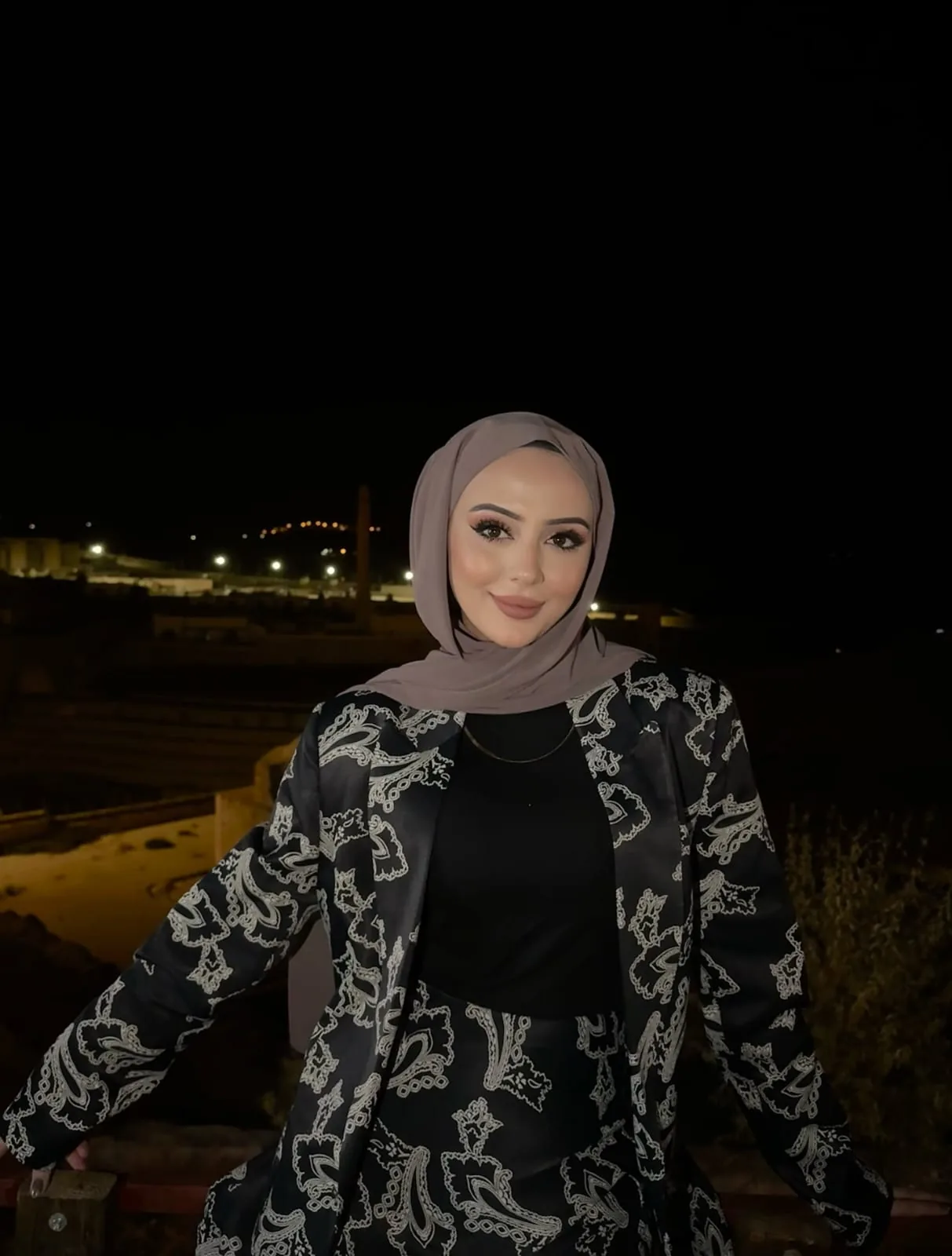 Esra - Küçükçekmece Escort