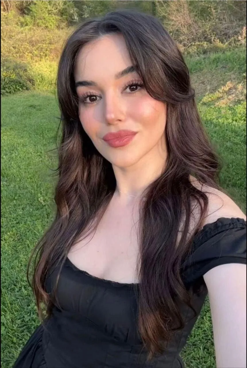 Gül - Küçükçekmece Escort